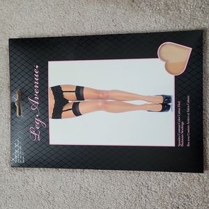 Leg Avenue Cuban Heel Backseam Stockings